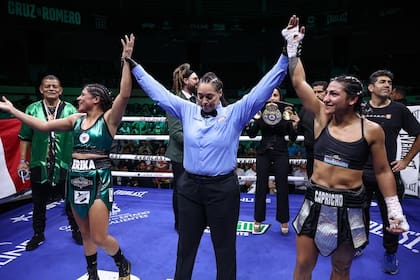 Nazarena “Capricho” Romero mereció el título ante Erika Cruz, pero mantuvo la invulnerabilidad del boxeo argentino en el exterior
