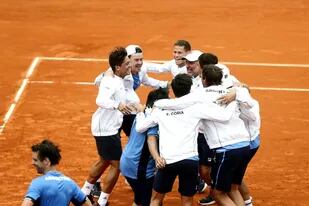El festejo del equipo nacional en el Buenos Aires, después del 4-0 sobre la República Checa por los Qualifiers de la Copa Davis.