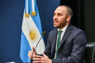 El ministro de economía Martín Guzmán durante la conferencia de prensa por el pago al Club de Paris