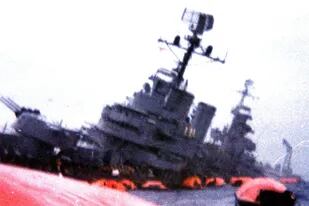 Hundimiento del crucero General Belgrano durante la Guerra de Malvinas
