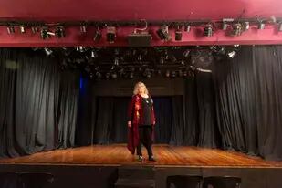 Silvia Copello, en el bellísimo escenario del Teatro del Pasillo