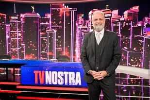 Jorge Rial estrenó TV Nostra en América, formato que le permite abordar temas políticos sin apartarse de la farándula