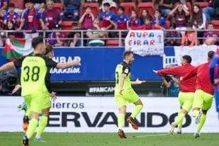 05/06/2022 Eibar - Girona.  El conjunto catalán apea al Eibar en la prórroga (0-2) en Ipurua  DEPORTES LALIGA