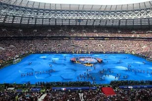 La fiesta de clausura del Mundial de fútbol de 2018, uno de los grandes acontecimientos deportivos que organizó Rusia en los últimos años; su ataque bélico a Ucrania está cerrándole las puertas del deporte internacional.