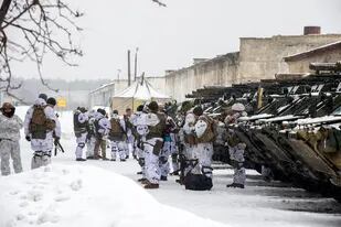 Fuerzas Militares de Ucrania maniobran cerca de Klugino-Bashkirivka, Kharkiv