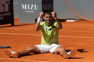 El tenista que estuvo "contra las cuerdas", pero igual superó al favorito en el Challenger de Buenos Aires