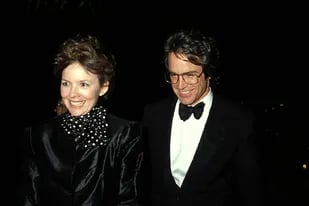 La gran actriz de Annie Hall tuvo pocos pero inolvidables amores en su vida, desde Woody Allen a Warren Beatty; sin embargo, fue Al Pacino el hombre del que nunca pudo olvidarse