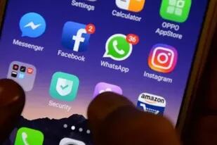 Facebook, WhatsApp e Instagram reportan caídas masivas