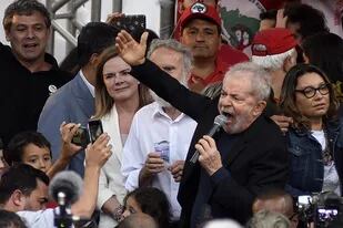 Lula habló ayer ante sus simpatizantes, poco después de su liberación