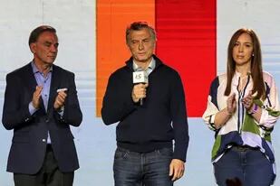 Miguel Ángel Pichetto, Mauricio Macri y María Eugenia Vidal; el oficialismo reconoció la derrota en las primarias obligatorias