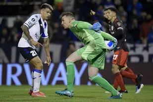 River buscará en el estadio Más Monumental eliminar a Vélez de un certamen internacional por tercera vez en la historia