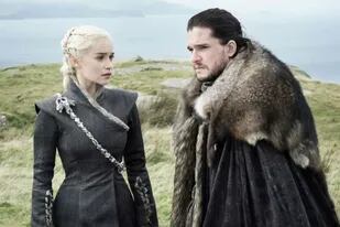Emilia Clarke y Kit Harington en uno de los últimos episodios de la octava temporada de Game of Thrones que llega el próximo 14 de abril