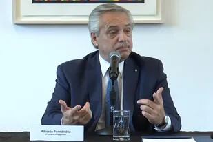 El presidente, Alberto Fernández, brinda la conferencia "Desafíos globales: una perspectiva latinoamericana".