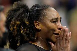 La emoción de Serena Williams tras caer contra la australiana Ajla Tomljanovic en la tercera rueda del US Open, en su despedida del tenis