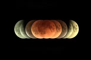 La palabra "eclipse" deriva de una antigua expresión griega que significa "abandono"