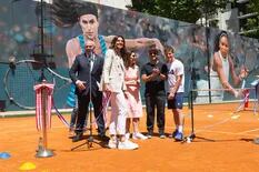 Murales en la embajada: Sabatini, Serena Williams y Schwartzman, un puente entre Argentina y EE.UU.