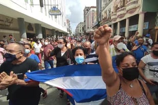 Defensores del régimen salieron a marchar después de un llamado del presidente Miguel Díaz-Canel