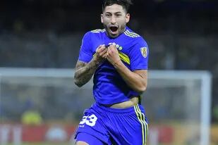 El primer gol de su carrera de Alan Varela le dio la victoria a Boca, que ganó por 1-0 y se metió en la siguiente instancia de la Copa Libertadores