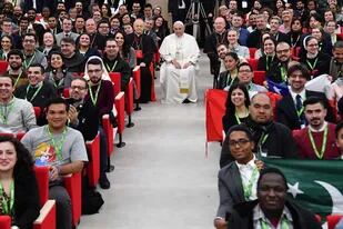 El Papa participó de la reunión preparatoria del sínodo de obispos dedicado a los jóvenes