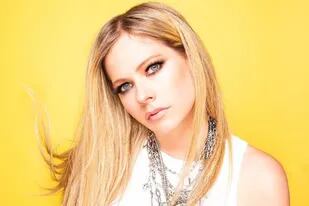 Avril Lavigne desembarcó en Tik Tok con un video retro que revolucionó la plataforma