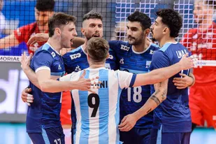 La selección argentina jugó encuentros preparatorios para el Mundial ante Serbia, Polonia e Irán; le ganó al primero