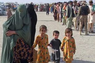 Con la llegada de los talibanes a Afganistán muchas personas decidieron huir del país.