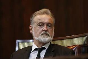 El embajador en Chile, Rafael Bielsa, dijo que la derecha que representa José Antonio Kast “se propone desmantelar el Estado”.