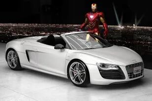 El Audi R8 Spyder que conduce el personaje de Tony Stark en la película Iron Man