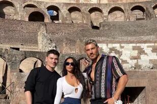 Después de dos años, las estrellas de Hollywood regresan a Europa para disfrutar de sus vacaciones; como Kim Kardashian, muy bien acompañada en Roma