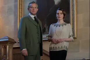 En la nueva película habrá pase de mando en Downton Abbey, entre el conde interpretado por Hugh Bonneville y su heredera, Lady Mary (Michele Dockery)
