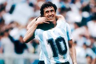 Maradona y Valdano, en el Mundial México '86: el recuerdo de Diego, omnipresente en la vida de Jorge