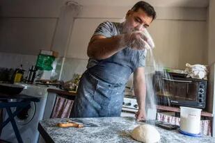 Mario Pignon, de fotógrafo a panadero. "La situación era desesperante", dice.
