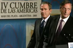 Néstor Kirchner y George Bush, en Mar del Plata (noviembre de 2005)
