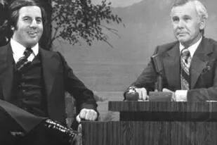 Frank Abagnale Jr. (izquierda) junto a Johnny Carson en The Tonight Show, 1978