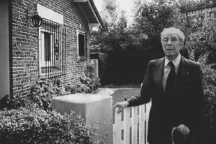 La casa de Adrogué es la única del universo Borges que se puede visitar