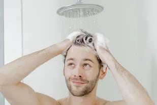 Las cinco zonas más olvidadas del cuerpo a la hora de darse una ducha, según una experta estadounidense