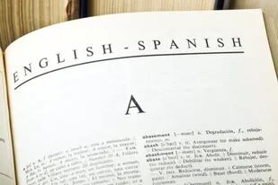 Hay muchas palabras que el español tomó del inglés y las adaptó (o deformó) según su cultura