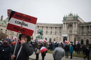 Manifestación en Viena contra las restricciones impuestas por la pandemia y la vacunación obligatoria