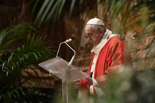 El papa Francisco cambió las habituales actividades de la Semana Santa por la pandemia
