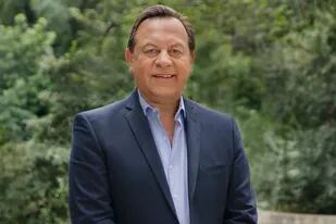 Gustavo Santos, ministro de Turismo
