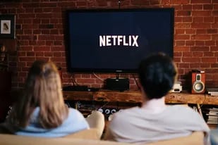 Netflix incorporó una funcionalidad que permite ver contenido sin conexión aunque no se haya terminado de descargar