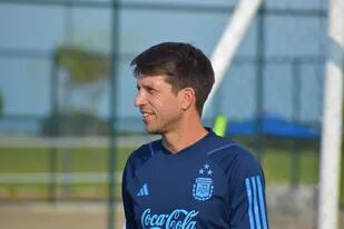 Diego Placente es el entrenador de la selección argentina Sub 17 que defiende el título en el Sudamericano