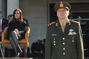 El general César Milani, nombrado por la presidenta Cristina  Kirchner, prometió "un nuevo Ejército"