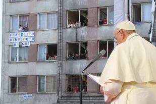 El Papa durante su visita al barrio Lunik IX de Kosice