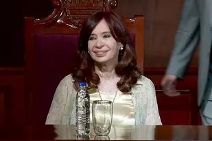 Cristina Kirchner brinda una conferencia sobre "La vuelta de los pueblos" en Honduras