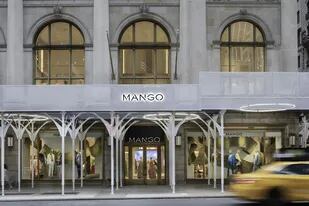 La marca Mango inauguró una mega tienda en la Quinta Avenida de Manhattan