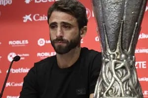 Nicolás Pareja le dijo adiós al Sevilla entre lágrimas y ya piensa en México