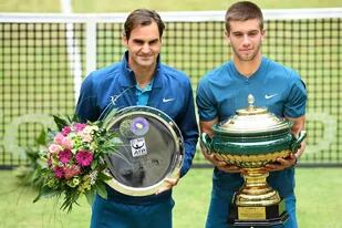 BOrna Coric ganó el ATP 500 de Halle frente a Roger Federer, quien desde mañana será número 2 del mundo