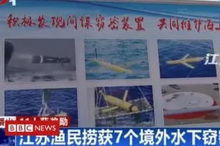 El hallazgo de mini submarinos por parte de los pescadores sale en las noticias
