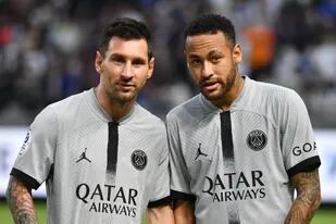 Lionel Messi y Neymar Jr., los dos futbolistas con mejor rendimiento de PSG, el equipo con más goles de Europa